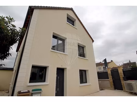 location maison 5 pièces 85 m² à colombes (92700)  2 150 €