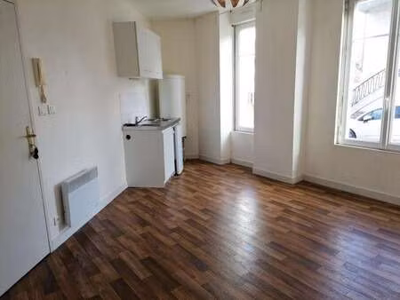 location appartement 2 pièces à nantes (44000) : à louer 2 pièces / 26m² nantes