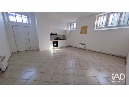 location locaux professionnels 0 pièces 30 m² à varennes-sur-seine (77130)  400 €