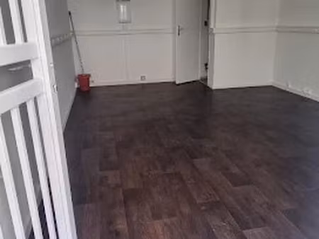 location locaux professionnels 0 pièces 22 m² à paris 11ème (75011)  863 €