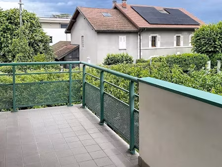 location appartement 4 pièces 88.93 m² à reignier (74930)  1 571 €