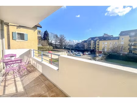 location meublée appartement 3 pièces 70 m² à saint-genis-pouilly (01630)  1 880 €
