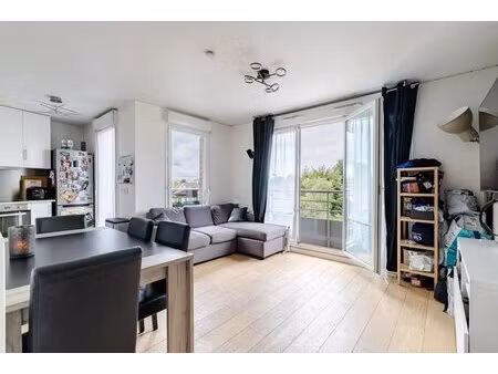 appartement 3 pièces de 58 m² à neuilly-sur-marne