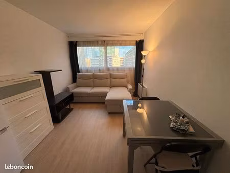studio 1 pièce 22 m²