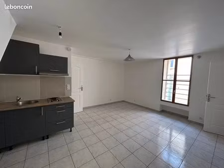 studio 1 pièce 23 m²