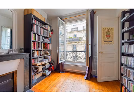 appartement paris 18 27.26 m² t-2 à vendre  278 000 €