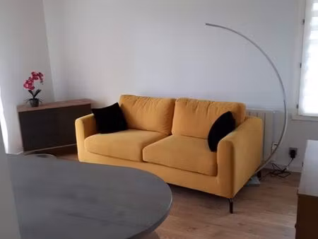 loué studio meublé
