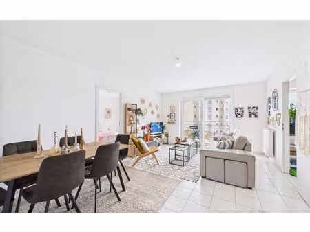 location appartement  66.61 m² t-3 à strasbourg  1 290 €