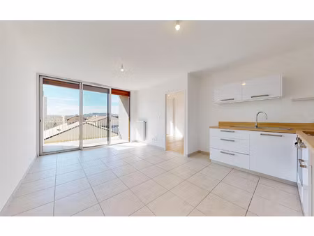 location appartement  40.2 m² t-2 à villefranche-sur-saône  678 €