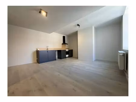 à louer appartement 85 m² – 775 € |tournai