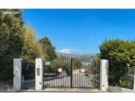 ◊ parking intérieur sécurisé – saint-laurent-du-var – 75 /mois