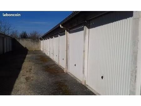 garage à louer
