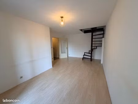 t3 duplex
