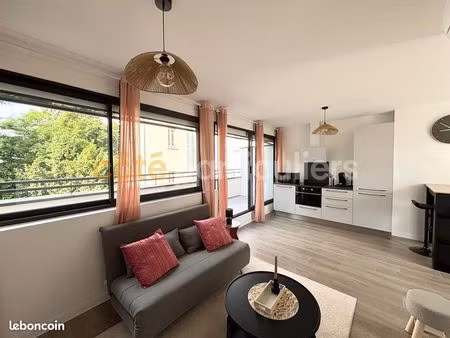 studio 1 pièce 29 m²