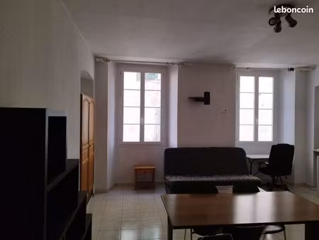 studio 33m²  hyper-centre