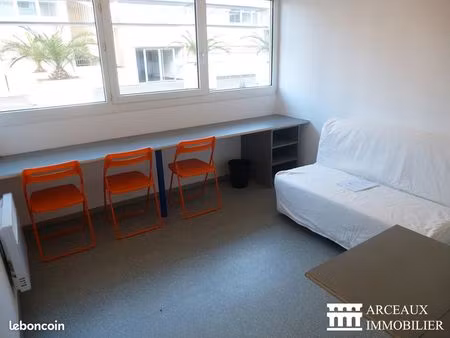 studio 1 pièce 18 m²