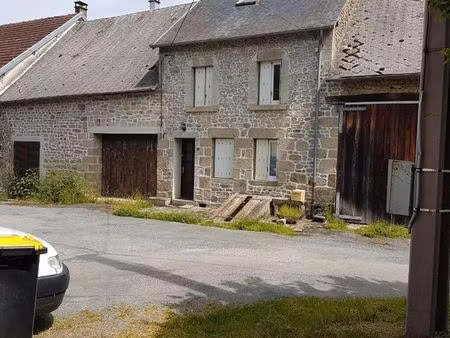 location maison de village