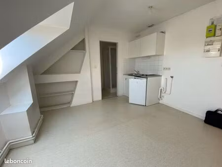 studio 1 pièce 12 m²