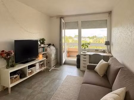 studio 1 pièce 17 m²