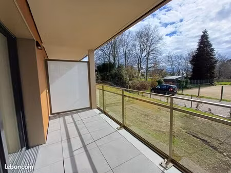 studio 1 pièce 27 m²