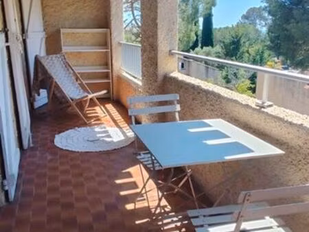 magnifique t2 lumineux avec terrasse au cœur de la pinède – la ciotat (fontsainte)