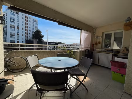 f3 + parking secteur la lunette - loue