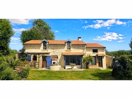 maison à vendre à saint-hilaire-de-voust (85120) - vendée