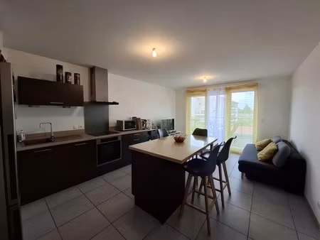 appartement t2 avec balcon  garage double et place de parking privative – cournon d’auverg