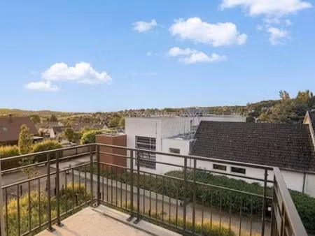 4 pieces en dernier etage avec balcon