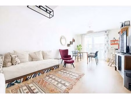 3 pièces 69 m² – cœur de ville – à 2 minutes du rer e