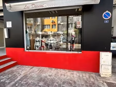 fonds de commerce 72 m² — cayenne centre bail tous commerces