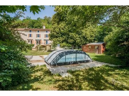 maison de 300 m² à varambon