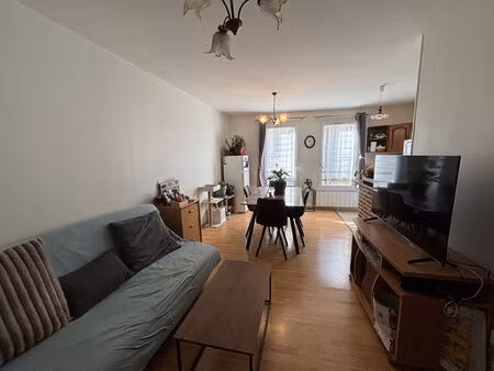 la ferte-bernard centre  appartement type t2 de 48m²