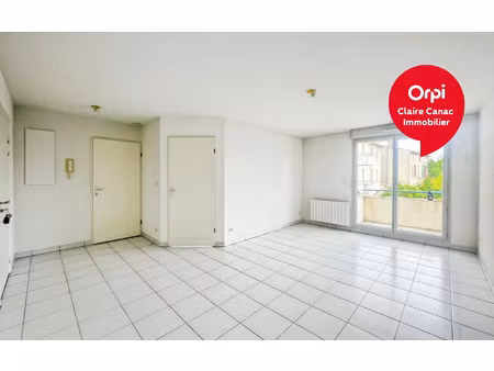 location appartement  45.22 m² t-2 à labruguière  480 €