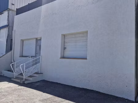 location local commercial  150.00m²  toulon