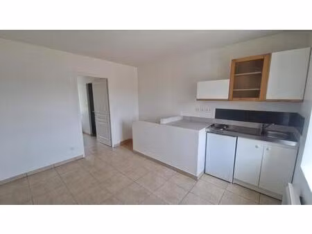appartement 2 pièces - 24 72m² - bernay-vilbert