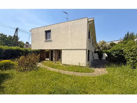 maison argenteuil 107.4 m² t-6 à vendre  310 000 €
