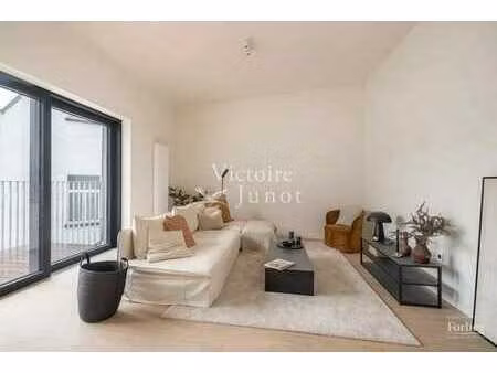 coeur d'xl - bel appartement 2 chambres avec terrasse arrièr