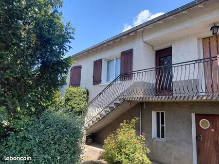 maison individuelle à la campagne