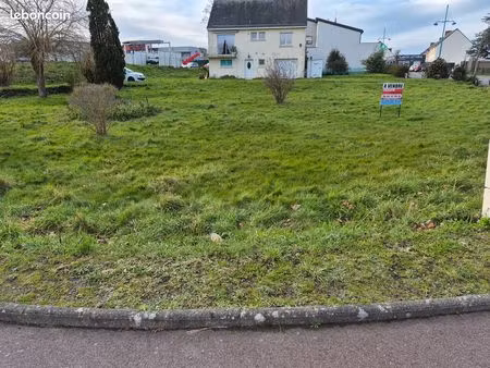 terrain constructible 751m2