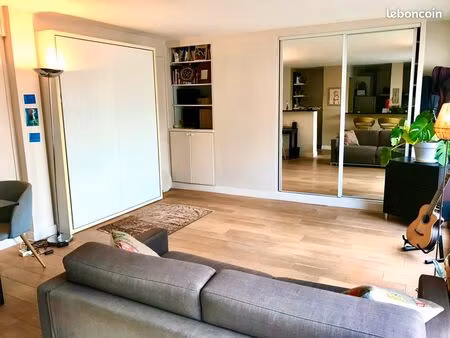 grand studio en location estivale juillet-aout