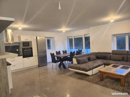 à louer – bel appartement meublé de 85 m² à cessy avec grande terrasse – disponible début 