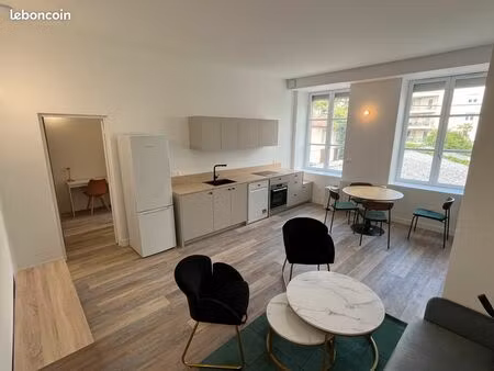 t2 meublé et rénové secteur paul bert - lyon 3ème