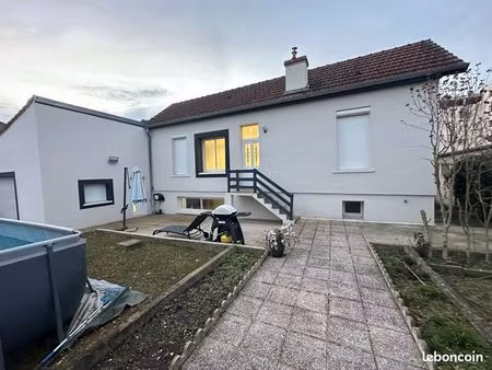jolie maison individuelle atypique