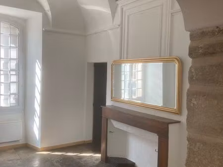 apparemment 4 pièces