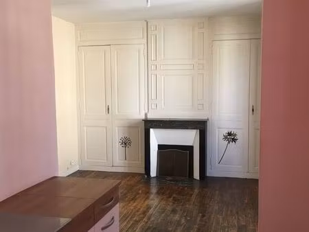 loue coquet f3 5 rue jossey