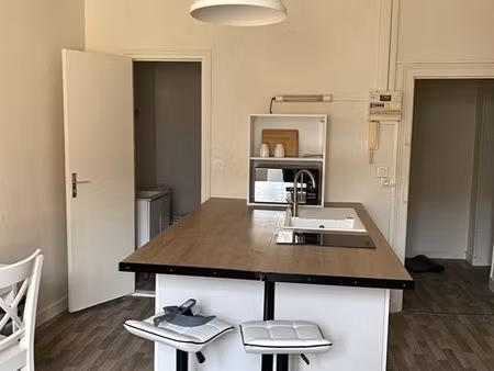 studio meublé 24m2 en plein centre ville