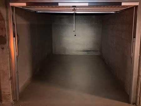 garage à louer