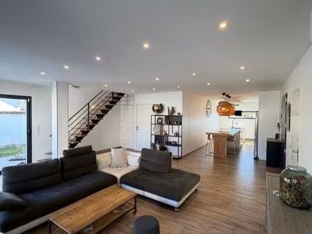 maison 4 pièces 104 m²