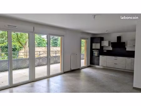 appartement t3 de 81 m² avec terrasse de 30 m²  parc  possibilité 2 places parking en sous
